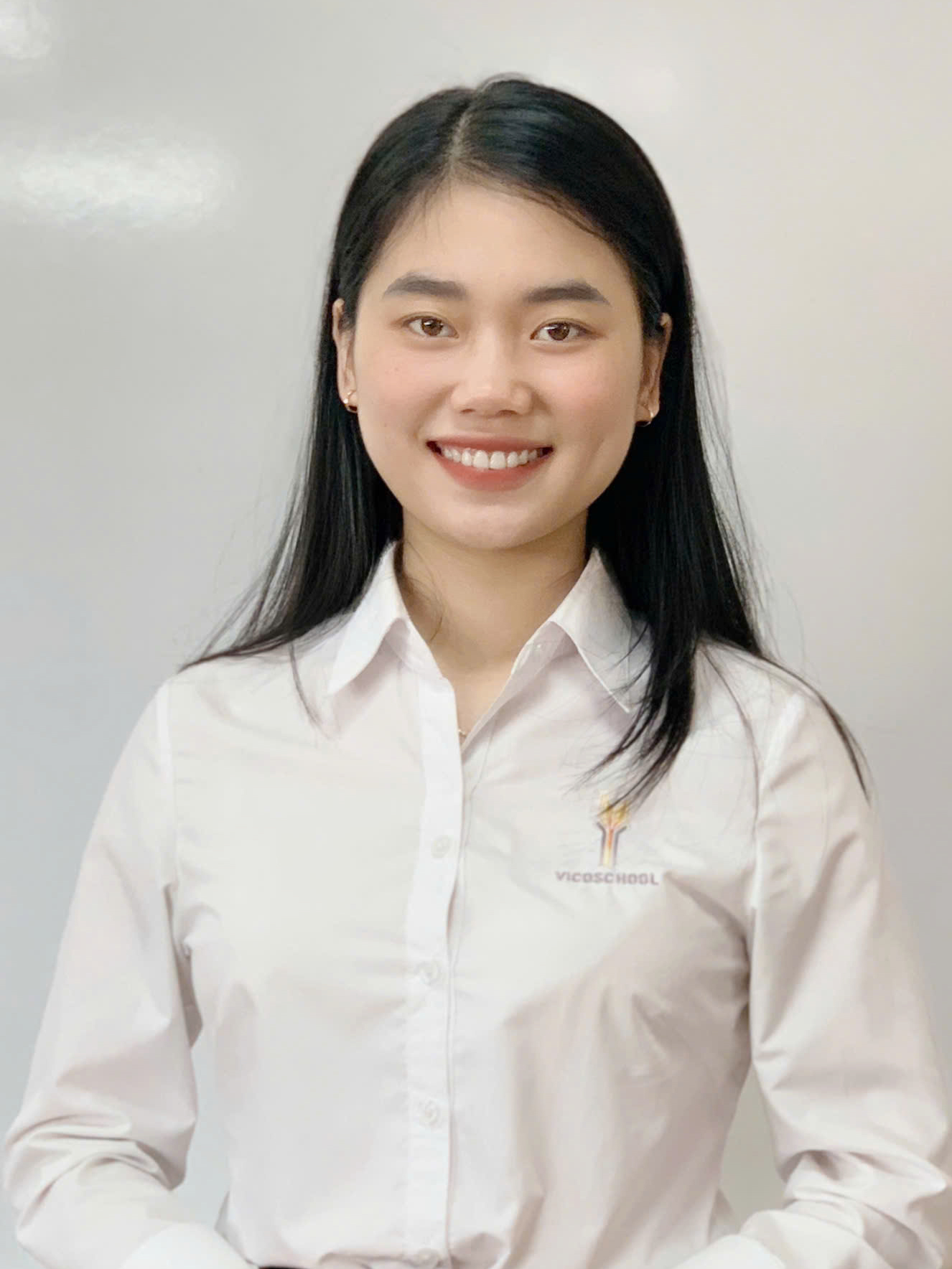 Cô Hoàng Thị Bích Liên